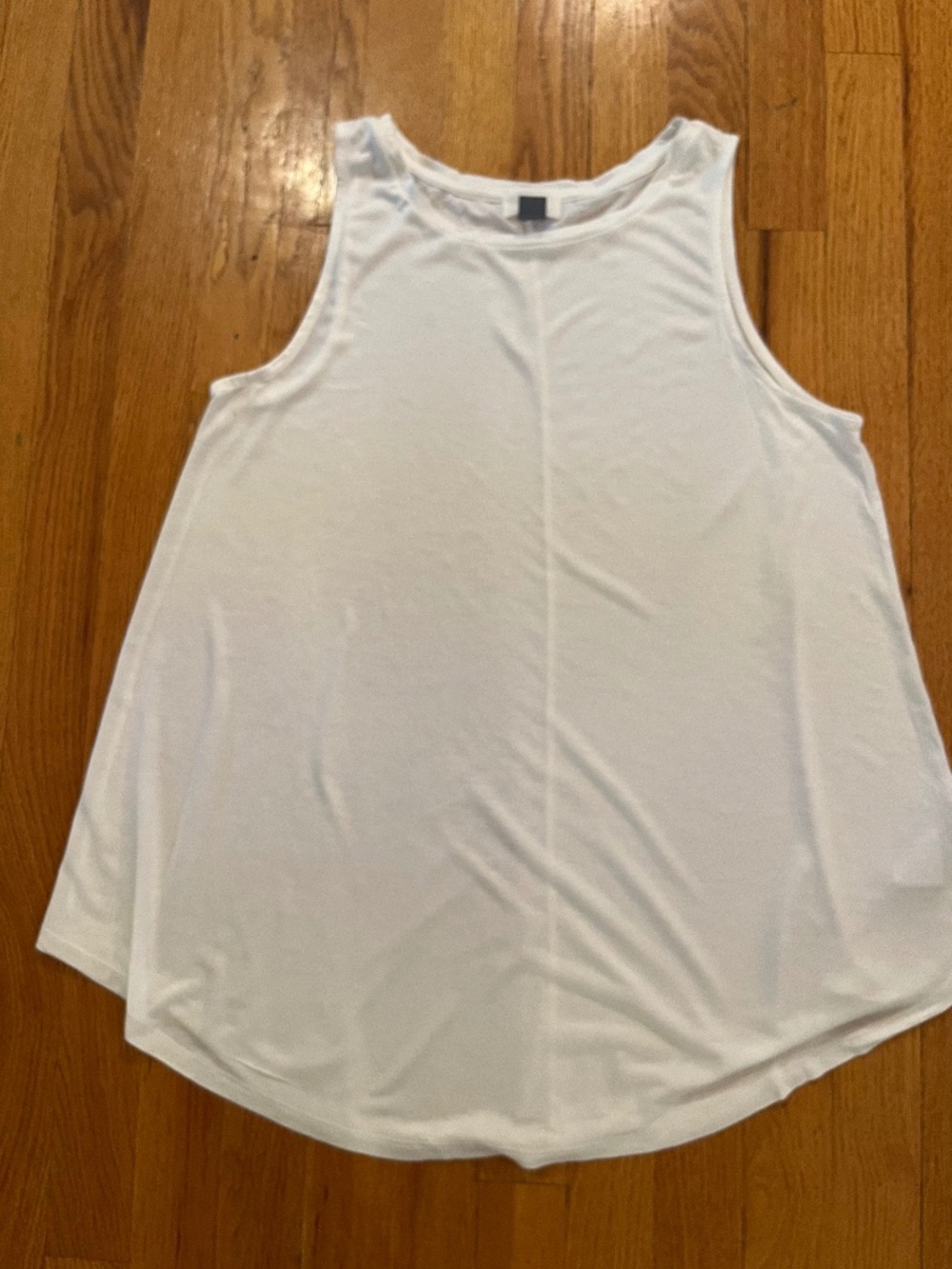 Old Navy White UltraLite All-Day Tunic Tank Top - Size Medium